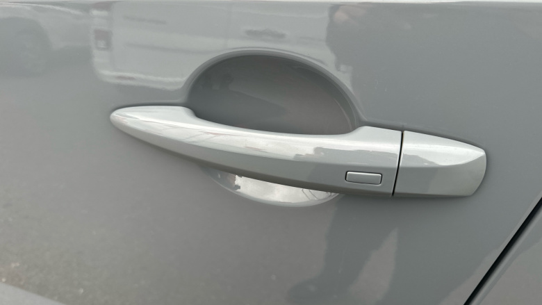 Nissan Qashqai 1.3 DiG-T MH N-Connecta 5dr Petrol Hatchback